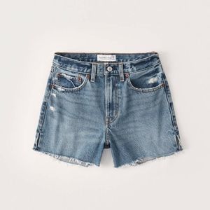 Abercrombie Mid Rise Boyfriend Shorts